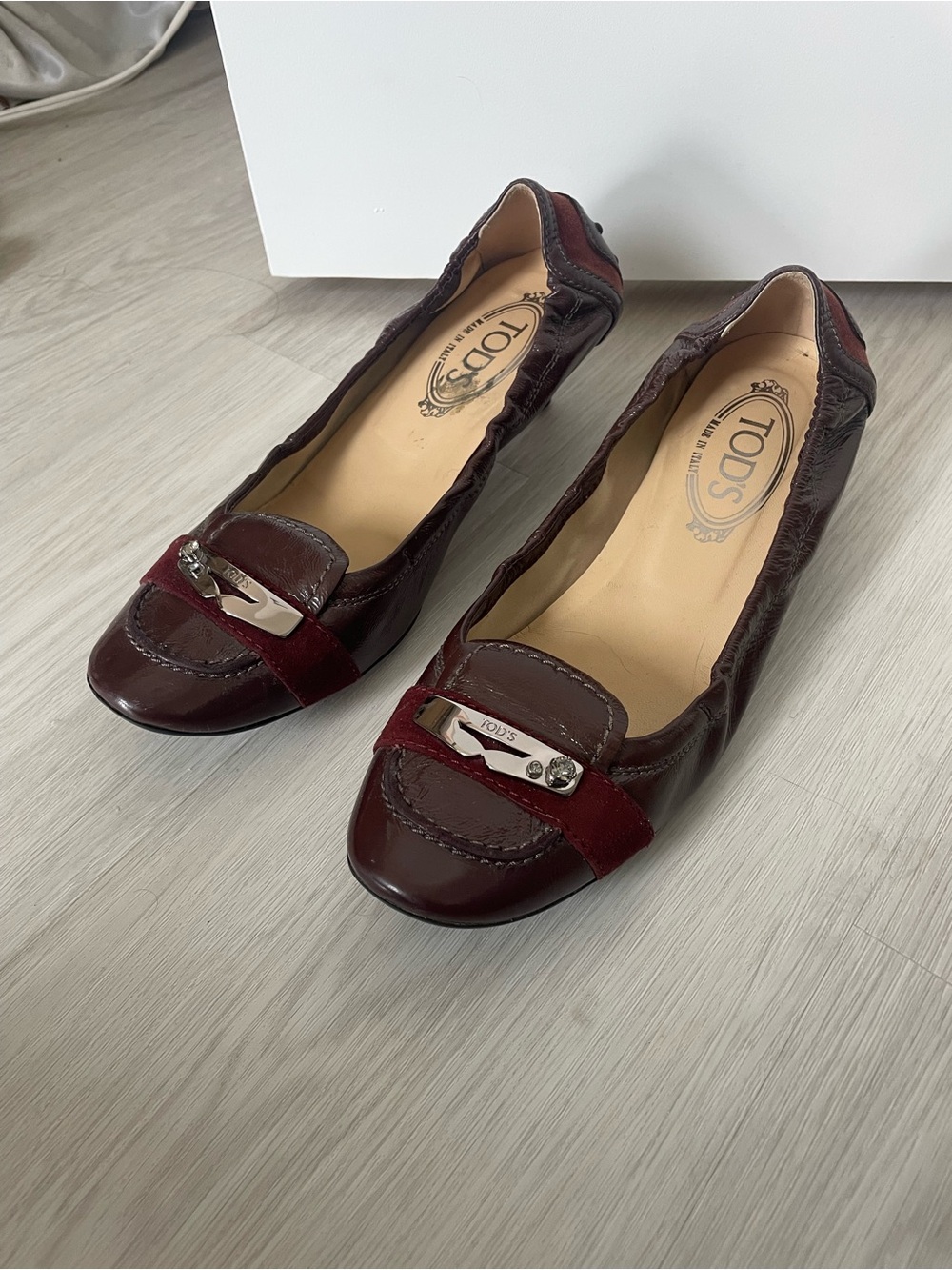 TOD'S Burgundy Leather Patent Heel with Rhinestones and Silver Hardware